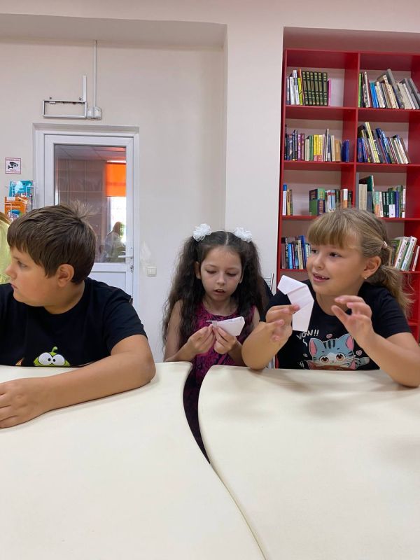 В Центральной детской библиотеке им. Гайдара прошла творческая лаборатория «Волшебный сундук»: «Мы в ответе за тех, кого приручили», ко Всемирному дню бездомных животных В Центральной детской библиотеке им. Гайдара прошла творческая лаборатория «Волшебный сундук»: «Мы в ответе за тех, кого приручили», ко Всемирному дню бездомных животных