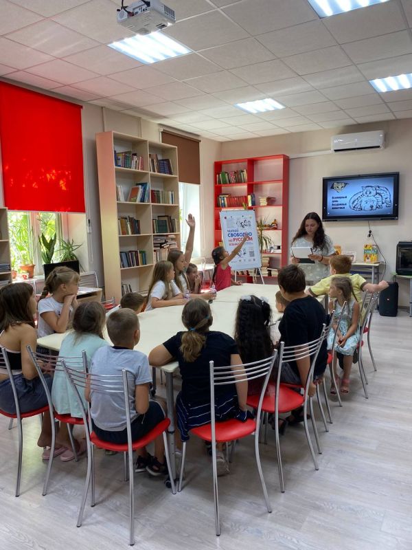 В Центральной детской библиотеке им. Гайдара прошла творческая лаборатория «Волшебный сундук»: «Мы в ответе за тех, кого приручили», ко Всемирному дню бездомных животных В Центральной детской библиотеке им. Гайдара прошла творческая лаборатория «Волшебный сундук»: «Мы в ответе за тех, кого приручили», ко Всемирному дню бездомных животных