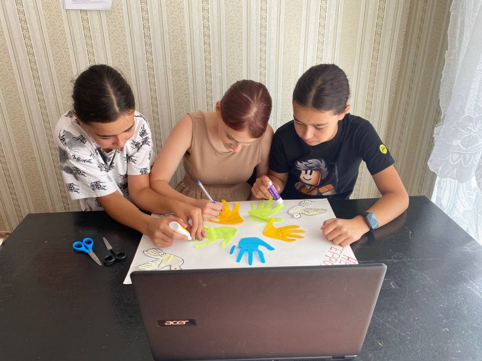 Мы - против террора. В Доме культуры села Новониколаевка состоялась тематическая беседа, посвящённая борьбе с терроризмом Мы - против террора. В Доме культуры села Новониколаевка состоялась тематическая беседа, посвящённая борьбе с терроризмом