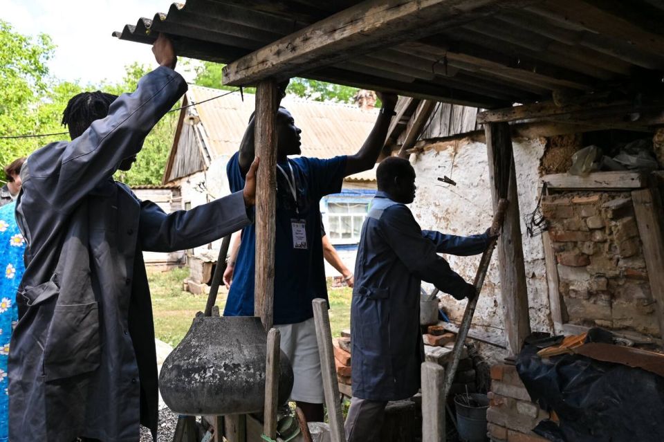 «Афротимуровцы»: как обмен волонтерами помогает строить многополярный мир «Афротимуровцы»: как обмен волонтерами помогает строить многополярный мир