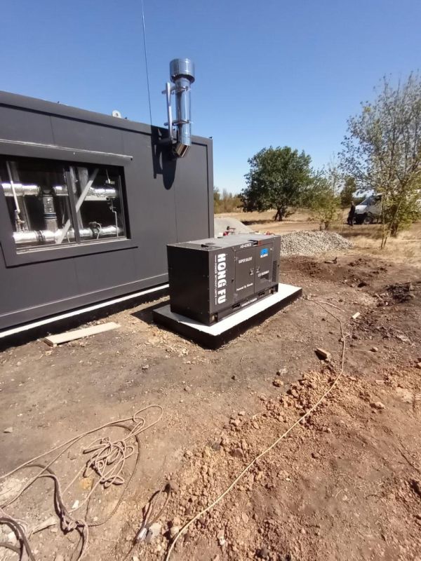 Шефы из Севастополя установили котельную в Новониколаевке Шефы из Севастополя установили котельную в Новониколаевке