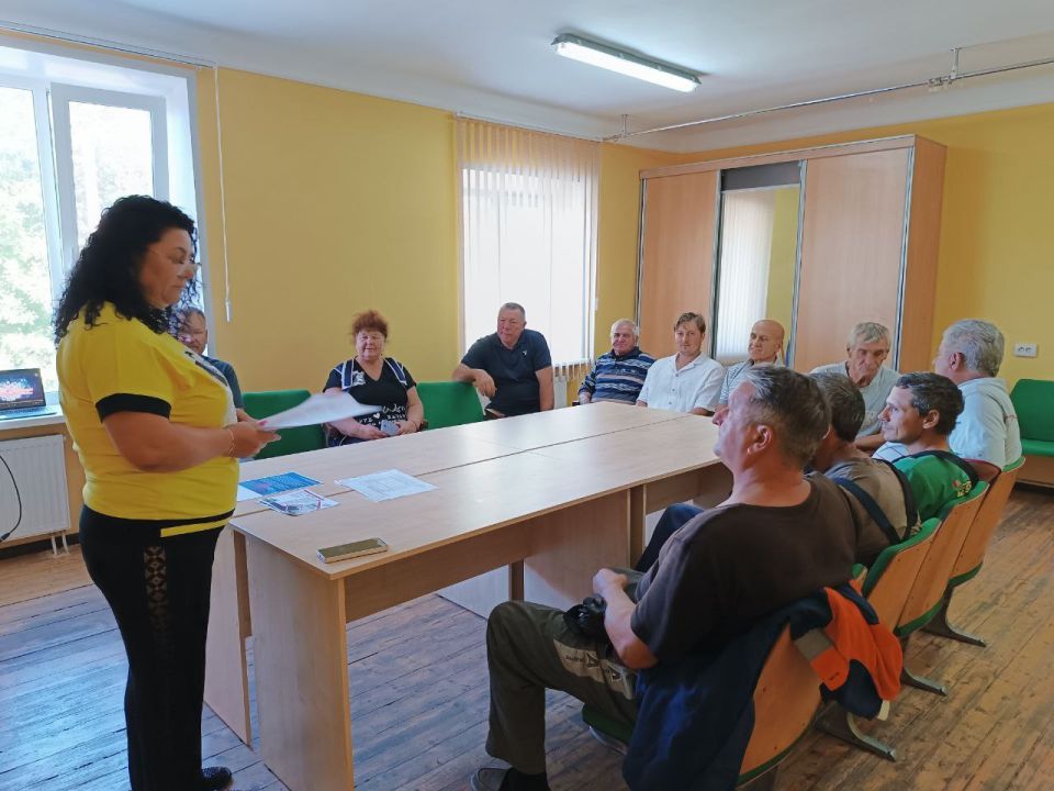 Мы говорим террору – НЕТ!. 25 августа 2025 года в Константиновском ДК совместно с библиотекой прошёл информационный час в рамках профилактики экстремизма и терроризма Для сотрудников и родителей участников творческих... Мы говорим террору – НЕТ!. 25 августа 2025 года в Константиновском ДК совместно с библиотекой прошёл информационный час в рамках профилактики экстремизма и терроризма Для сотрудников и родителей участников творческих...