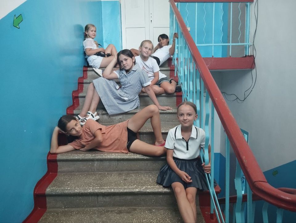 Яркие кадры и улыбки. В Доме культуры села Новобогдановка отметили День фотографии Яркие кадры и улыбки. В Доме культуры села Новобогдановка отметили День фотографии