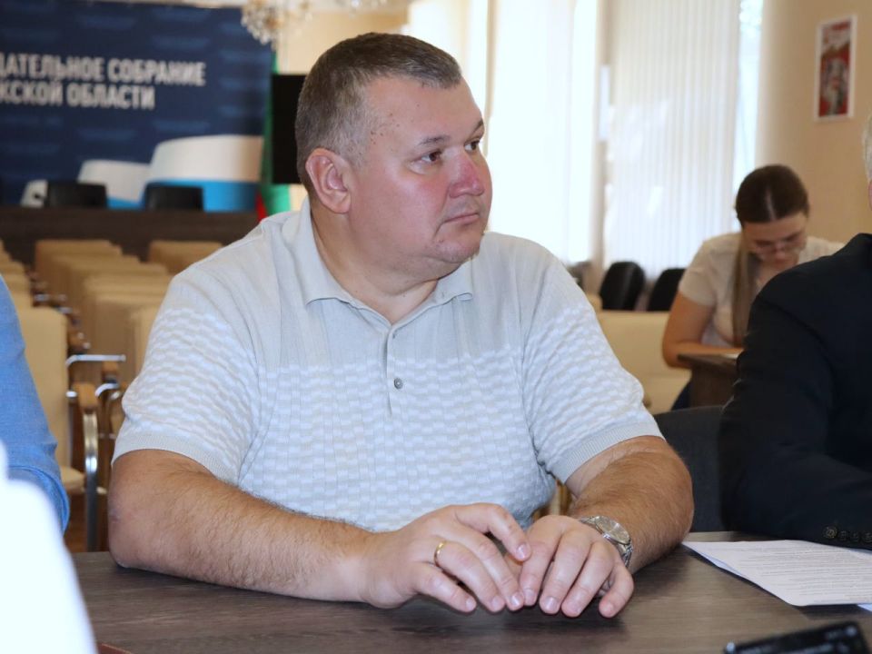 В Законодательном Собрании Запорожской области по поручению главы регионального парламента Виктора Емельяненко состоялось рабочее совещание, посвященное проблеме безнадзорных животных В Законодательном Собрании Запорожской области по поручению главы регионального парламента Виктора Емельяненко состоялось рабочее совещание, посвященное проблеме безнадзорных животных