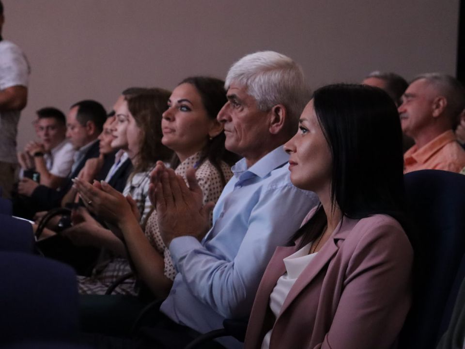 Заместитель Председателя Законодательного Собрания Запорожской области Михаил Попов принял участие в августовском педагогическом совещании Заместитель Председателя Законодательного Собрания Запорожской области Михаил Попов принял участие в августовском педагогическом совещании