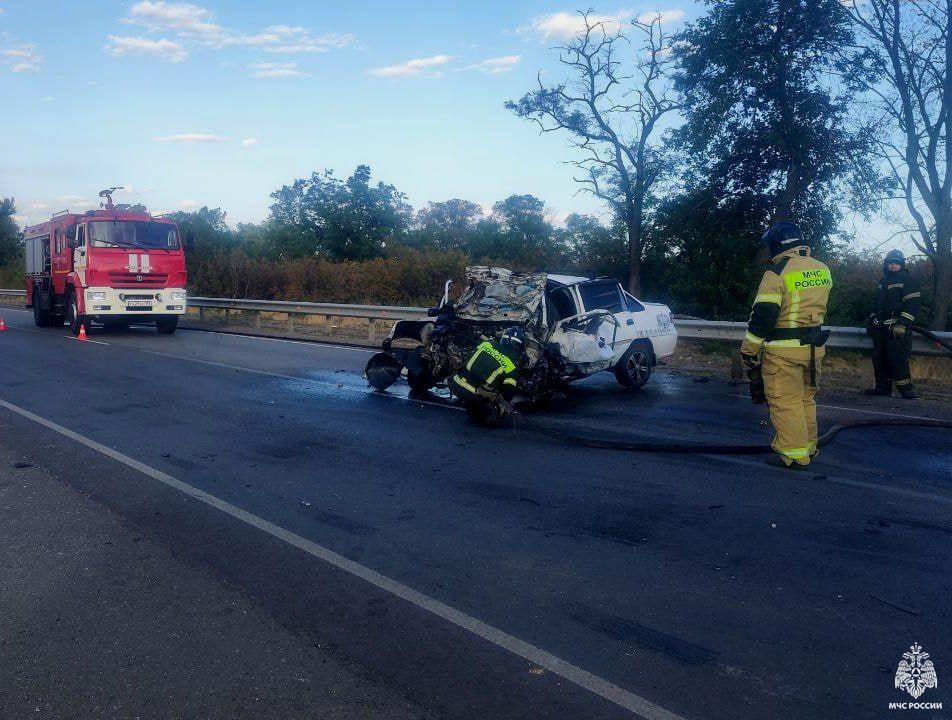 Два человека пострадали в ДТП на трассе "Новороссия" Два человека пострадали в ДТП на трассе "Новороссия"