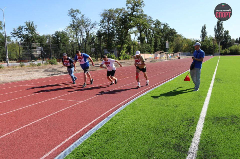 Спортивные достижения и личные победы: ветераны СВО и представители движения "Здоровое Отечество" сдают ГТО в Мелитополе  Спортивные достижения и личные победы: ветераны СВО и представители движения "Здоровое Отечество" сдают ГТО в Мелитополе