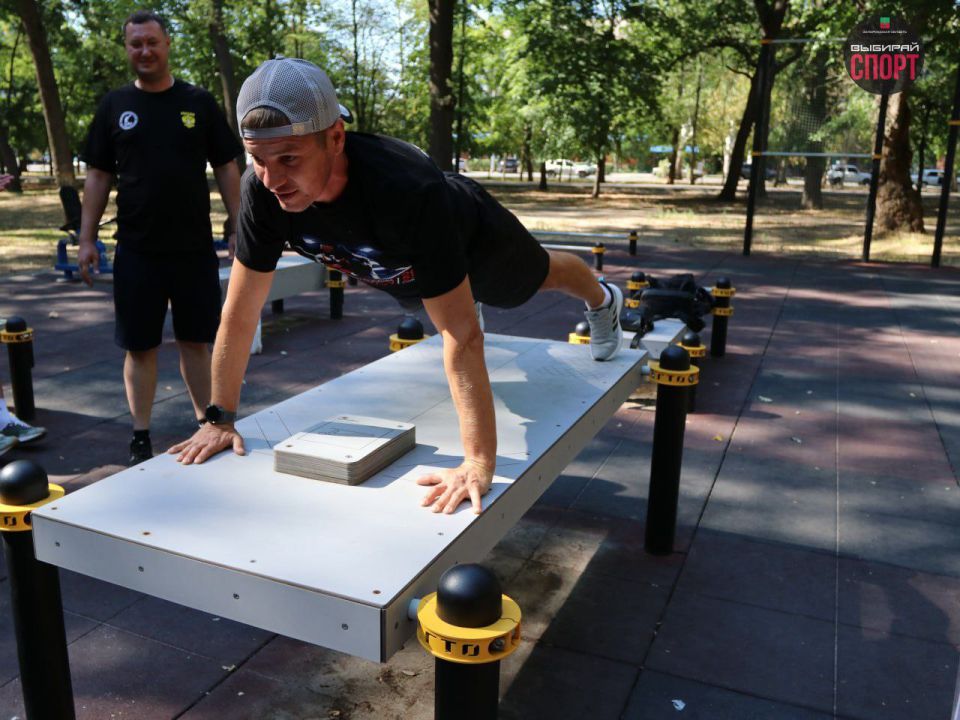 Спортивные достижения и личные победы: ветераны СВО и представители движения "Здоровое Отечество" сдают ГТО в Мелитополе  Спортивные достижения и личные победы: ветераны СВО и представители движения "Здоровое Отечество" сдают ГТО в Мелитополе