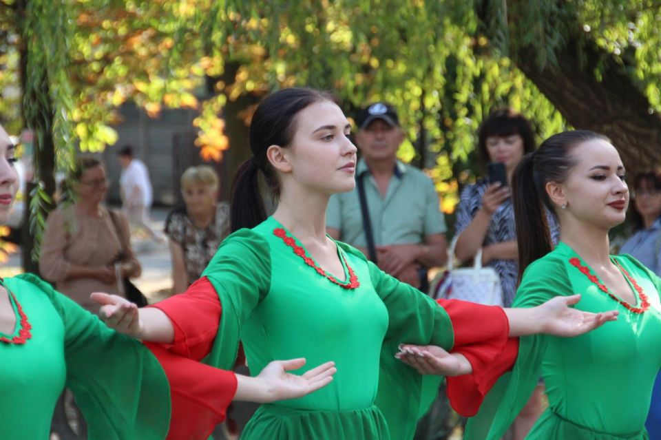 Мелитопольский колледж культуры и искусств открыл свои двери для более 300 студентов Мелитопольский колледж культуры и искусств открыл свои двери для более 300 студентов