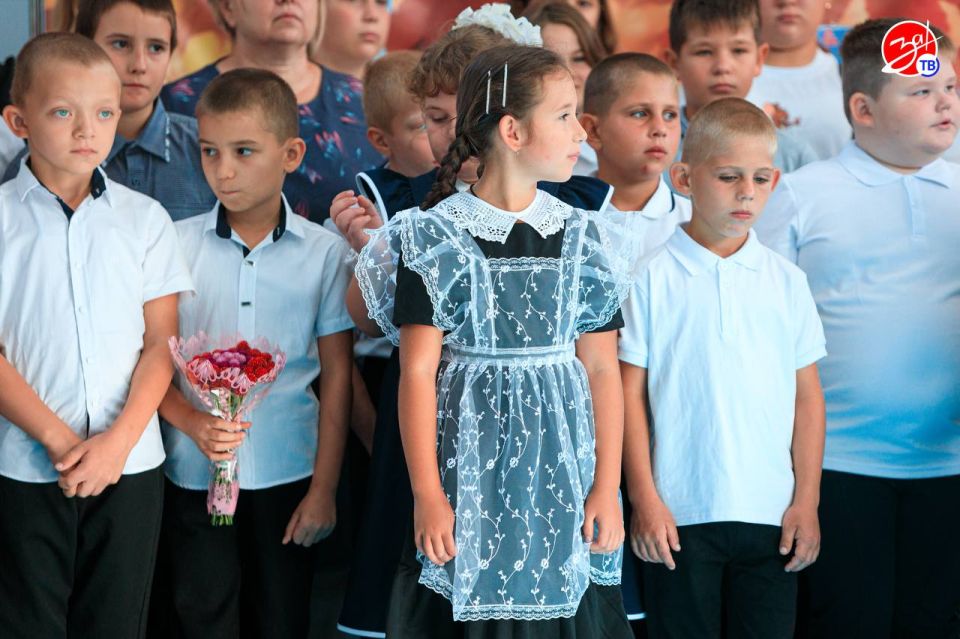 К новому учебному году в Мелитопольском районе открыли среднюю школу №62 К новому учебному году в Мелитопольском районе открыли среднюю школу №62