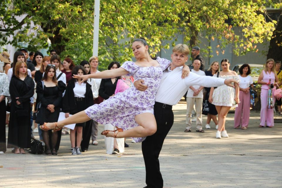 Мелитопольский колледж культуры и искусств открыл свои двери для более 300 студентов Мелитопольский колледж культуры и искусств открыл свои двери для более 300 студентов