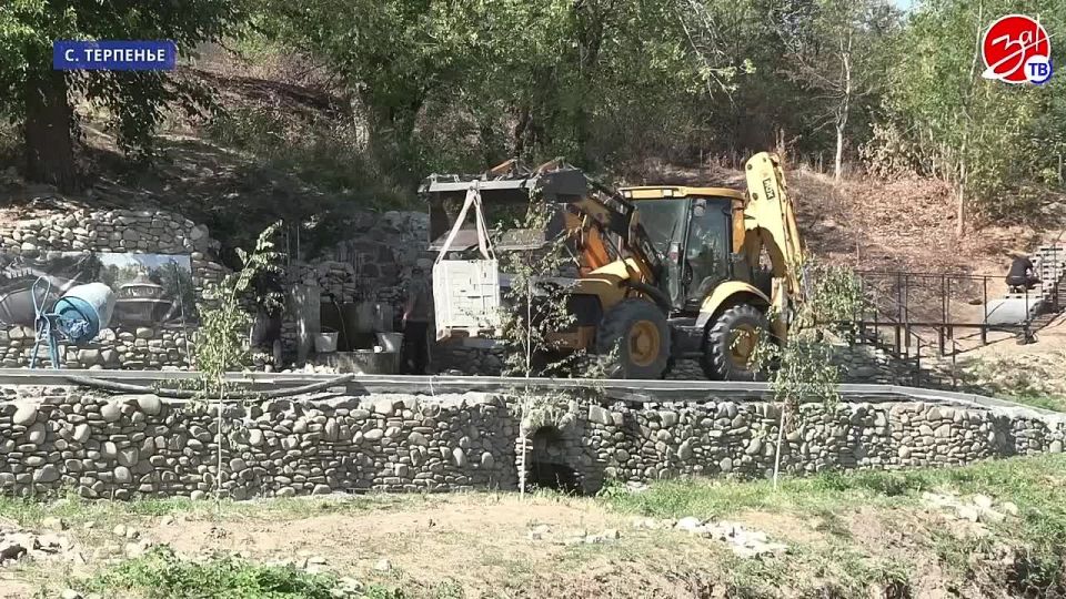 В селе Терпенье Мелитопольского городского округа ведётся благоустройство пространства вокруг целебных источников