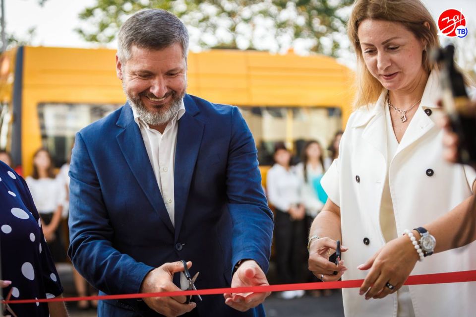 К новому учебному году в Мелитопольском районе открыли среднюю школу №62 К новому учебному году в Мелитопольском районе открыли среднюю школу №62
