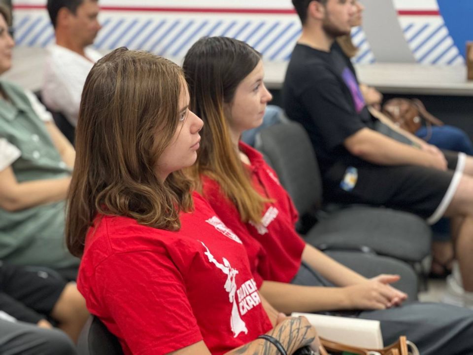 В Мелитополе провели лекцию о блогинге и современных медиа для молодежи В Мелитополе провели лекцию о блогинге и современных медиа для молодежи