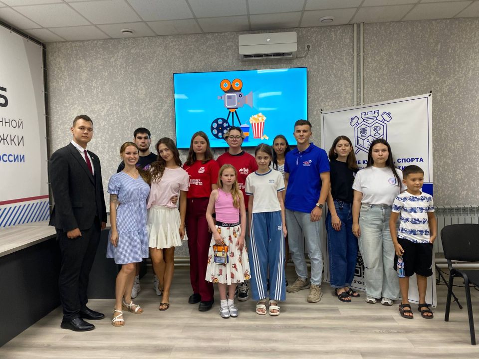 В Мелитополе провели лекцию о блогинге и современных медиа для молодежи В Мелитополе провели лекцию о блогинге и современных медиа для молодежи