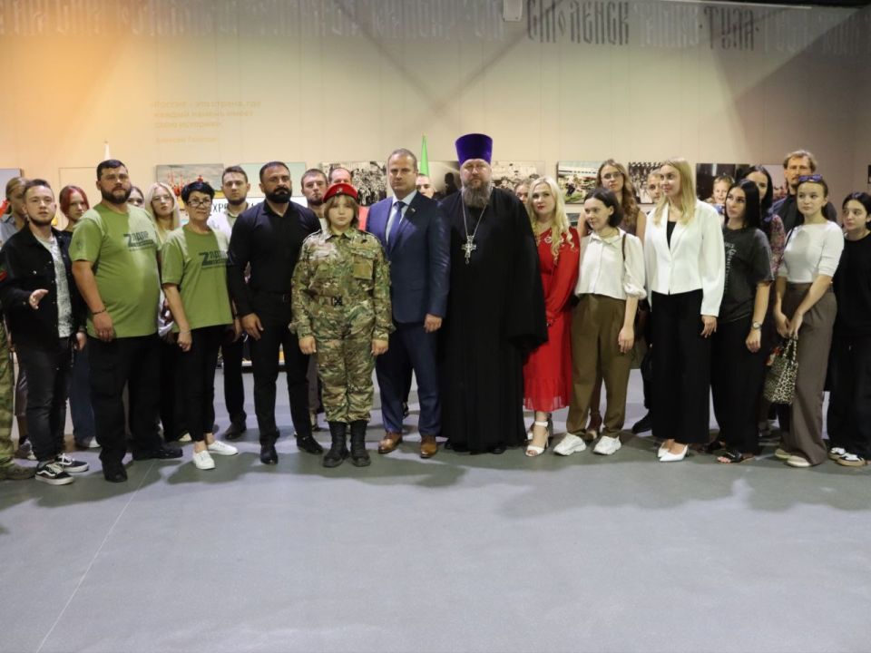 Выставка, показывающая деяния нацистского киевского режима, открылась в Мелитополе Выставка, показывающая деяния нацистского киевского режима, открылась в Мелитополе