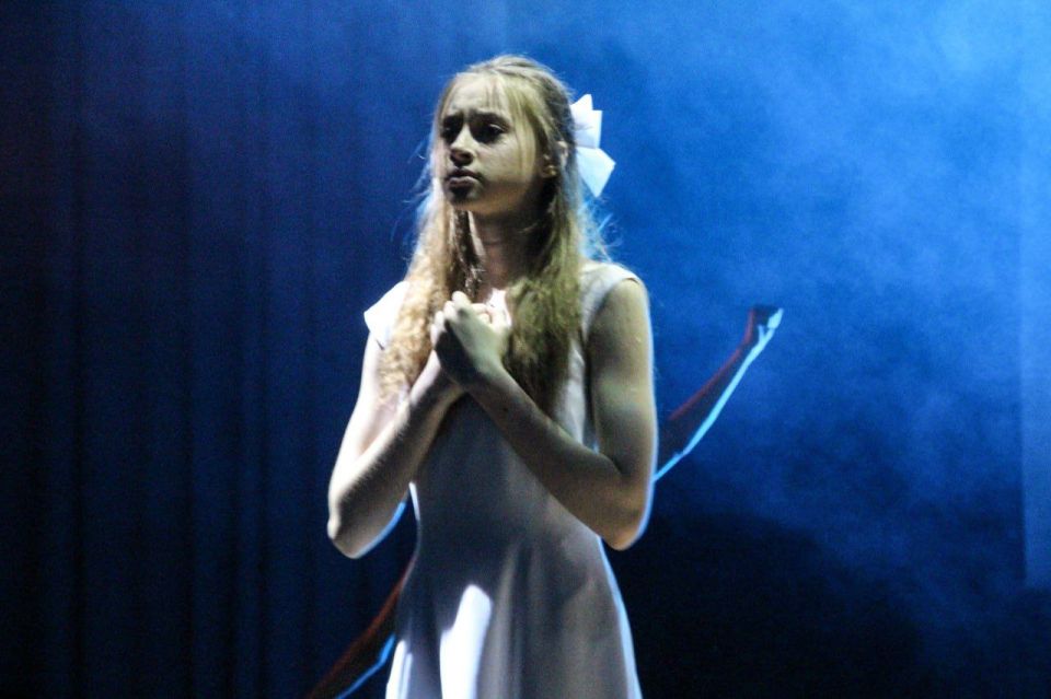 В Мелитополе показали фотовыставку и спектакль к годовщине трагедии в Беслане В Мелитополе показали фотовыставку и спектакль к годовщине трагедии в Беслане