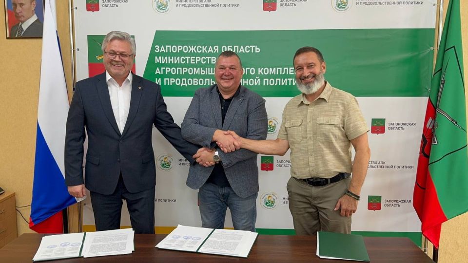 Андрей Сигута: Заключили Соглашение о создании и развитии агротехнологических классов в школах региона в рамках федерального проекта «Кадры в АПК», который реализуется во исполнение Указа Президента России и входит в состав... Андрей Сигута: Заключили Соглашение о создании и развитии агротехнологических классов в школах региона в рамках федерального проекта «Кадры в АПК», который реализуется во исполнение Указа Президента России и входит в состав...