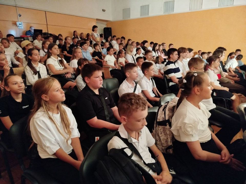     &quot; 4&quot; .   ,       