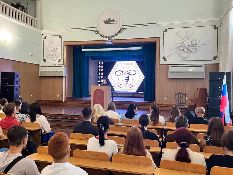 Сотрудники Следственного комитета России встретились со студентами и преподавателями образовательных учреждений региона Сотрудники Следственного комитета России встретились со студентами и преподавателями образовательных учреждений региона