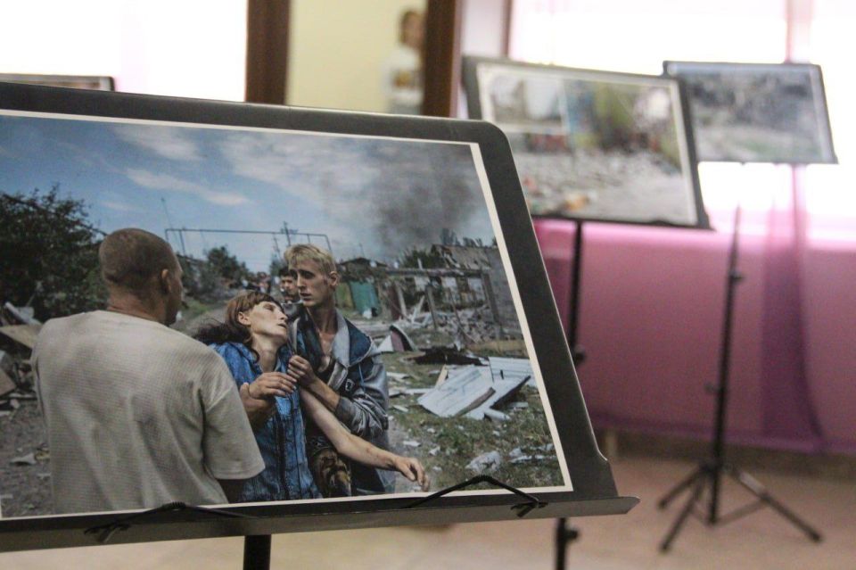 В Мелитополе показали фотовыставку и спектакль к годовщине трагедии в Беслане