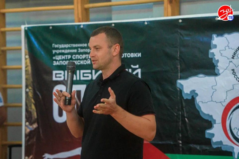 В Мелитополе открылась группа футбольной подготовки для детей с особенностями развития В Мелитополе открылась группа футбольной подготовки для детей с особенностями развития