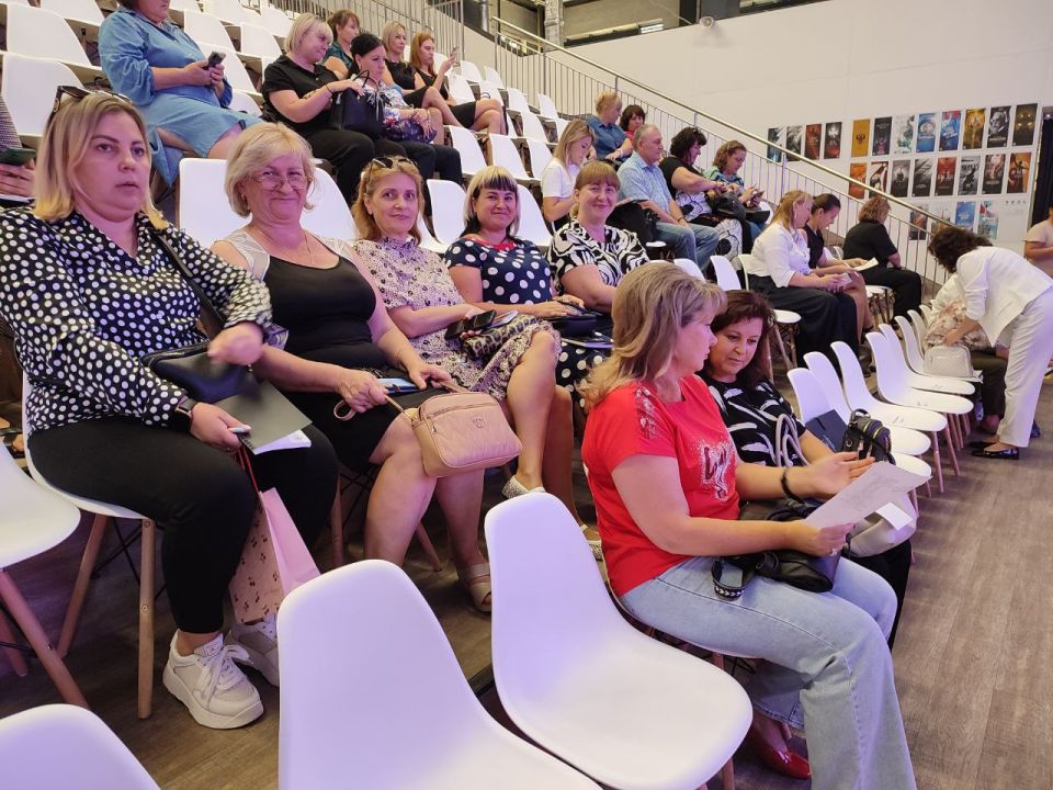 Отделение социальной помощи семьям с детьми г.Мелитополь ГБУ «Комплексный центр социального обслуживания населения» Министерства труда и социальной политики Запорожской области приняли участие в первой областной...  Отделение социальной помощи семьям с детьми г.Мелитополь ГБУ «Комплексный центр социального обслуживания населения» Министерства труда и социальной политики Запорожской области приняли участие в первой областной...