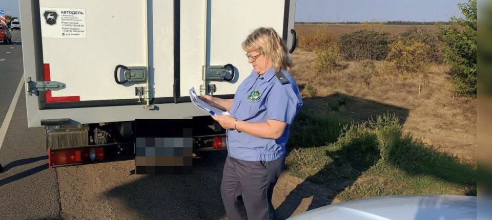 Андрей Сигута: На блокпосту «Мелитополь Южный» инспекторы Россельхознадзора провели проверку транспортных средств с продукцией животного происхождения