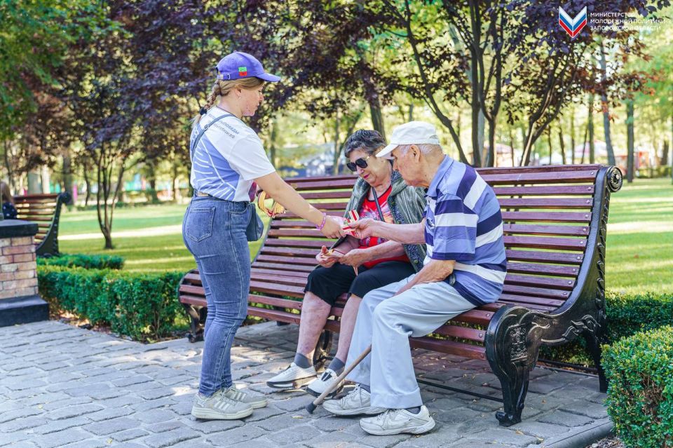 Молодёжь присоединилась к всероссийской акции «Лента Дальневосточной Победы» Молодёжь присоединилась к всероссийской акции «Лента Дальневосточной Победы»