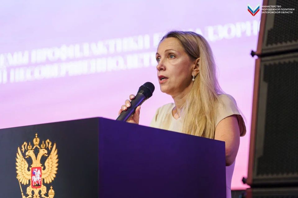 В Мелитополе состоялась первая областная межведомственная конференция «Эффективные практики системы профилактики безнадзорности и правонарушений несовершеннолетних» В Мелитополе состоялась первая областная межведомственная конференция «Эффективные практики системы профилактики безнадзорности и правонарушений несовершеннолетних»