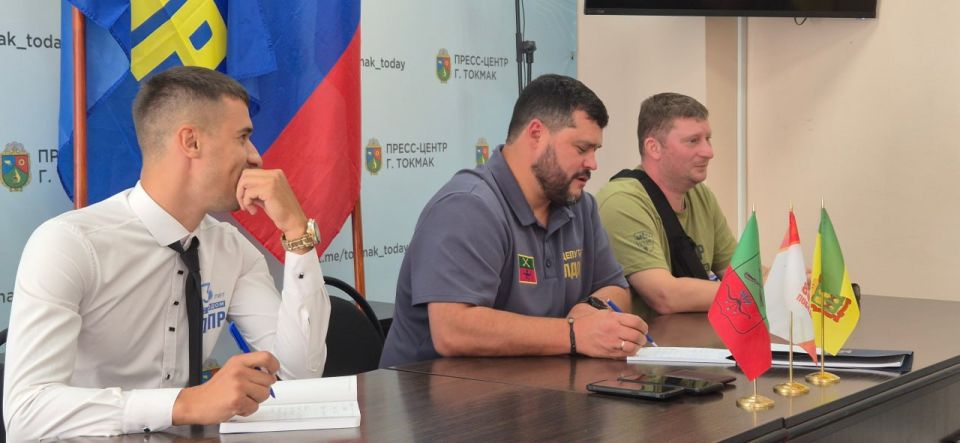 4-        ()      ,              ...