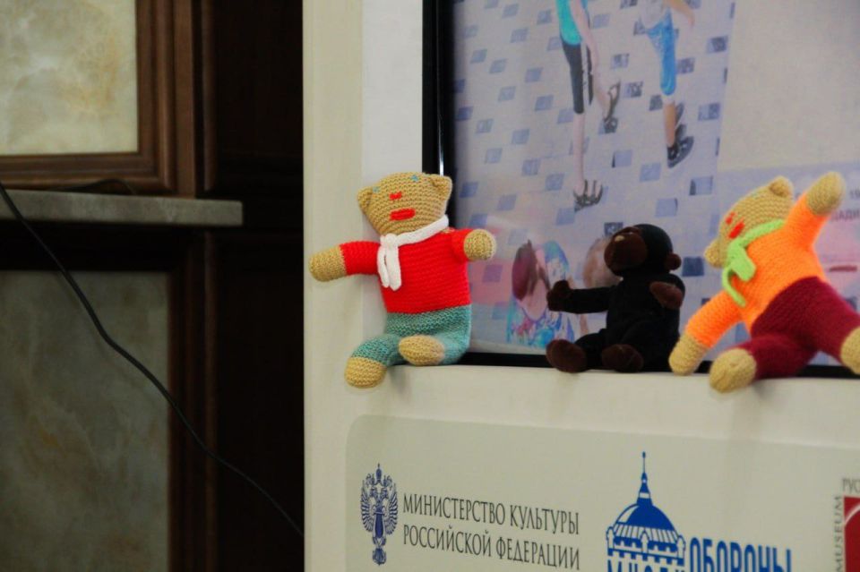 Молодежь Мелитополя почтила память жертв фашизма Молодежь Мелитополя почтила память жертв фашизма