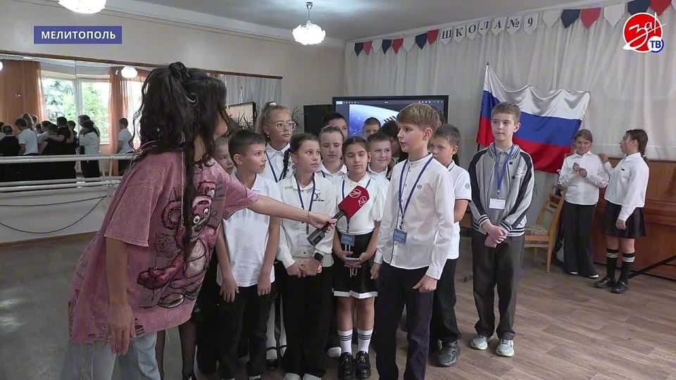 Лётчик-космонавт, Герой России Олег Скрипочка посетил Мелитопольскую 9-ю школу имени Юрия Гагарина