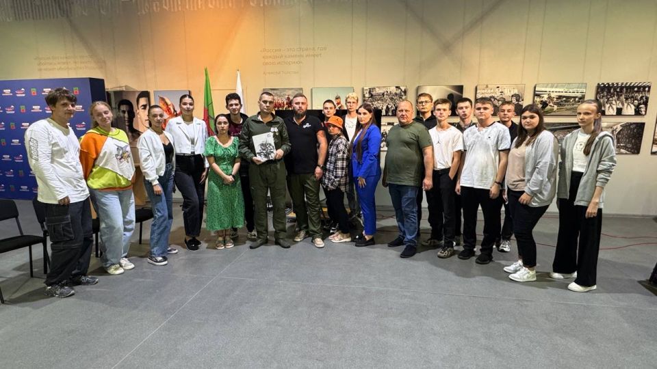 В мультимедийном парке «Россия – моя история» прошли публичные чтения произведений из сборника воспоминаний ветеранов СВО «Жизнь за други своя» В мультимедийном парке «Россия – моя история» прошли публичные чтения произведений из сборника воспоминаний ветеранов СВО «Жизнь за други своя»