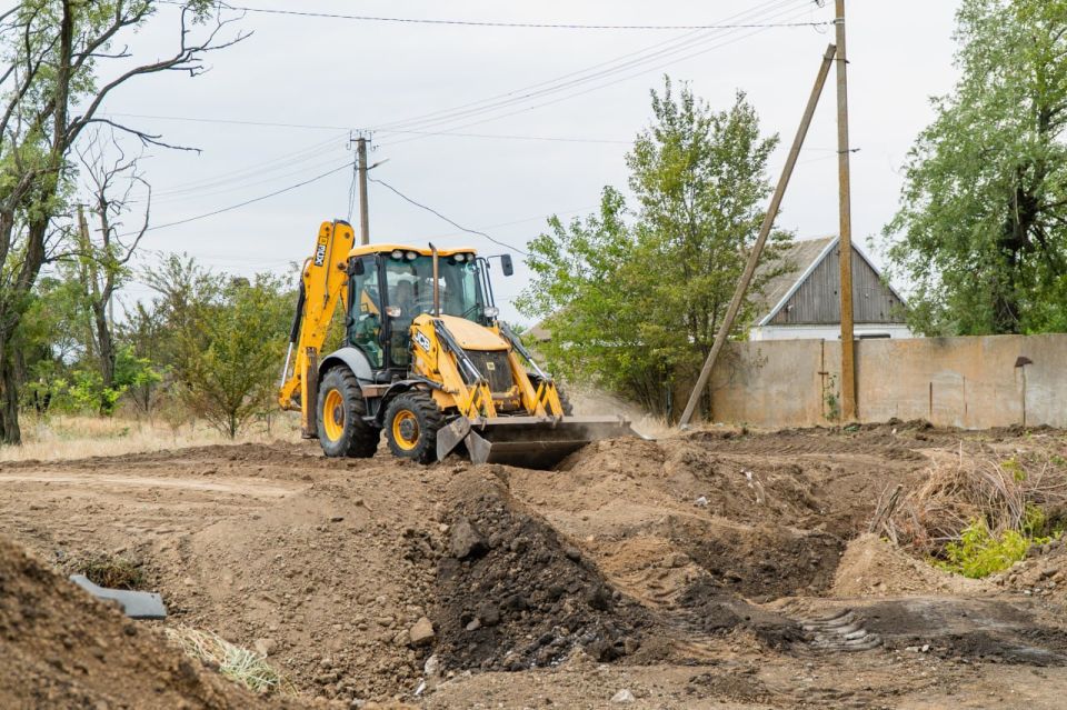 В рамках народной программы «Единой России» началась работа по выполнению поручений главы города Мелитополь В рамках народной программы «Единой России» началась работа по выполнению поручений главы города Мелитополь