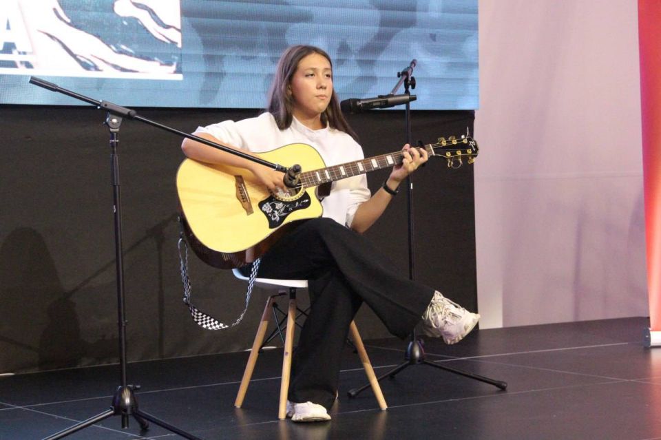 Сотрудники Министерства культуры приняли участие в презентации специального выпуска журнала «Родина», которая состоялась в Мелитополе Сотрудники Министерства культуры приняли участие в презентации специального выпуска журнала «Родина», которая состоялась в Мелитополе