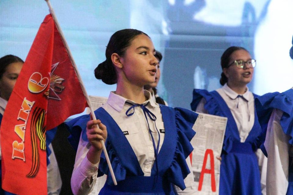 Сотрудники Министерства культуры приняли участие в презентации специального выпуска журнала «Родина», которая состоялась в Мелитополе Сотрудники Министерства культуры приняли участие в презентации специального выпуска журнала «Родина», которая состоялась в Мелитополе