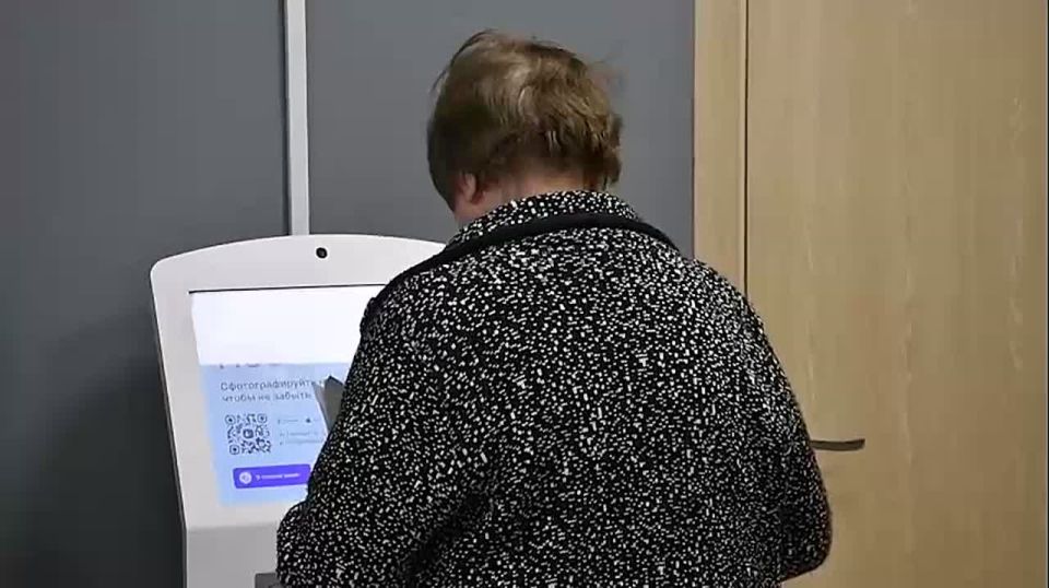 С начала июня вступили в силу изменения в законодательстве (№ 41-ФЗ), вводящие запрет на использование интернет-платформ для звонков гражданам со стороны Центробанка, коммерческих банковских учреждений, государственных...