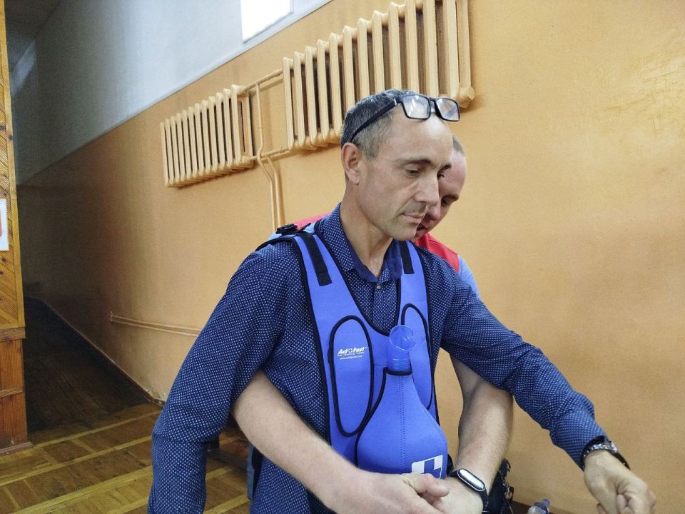 12.09.25 .             &quot; 4&quot; .          