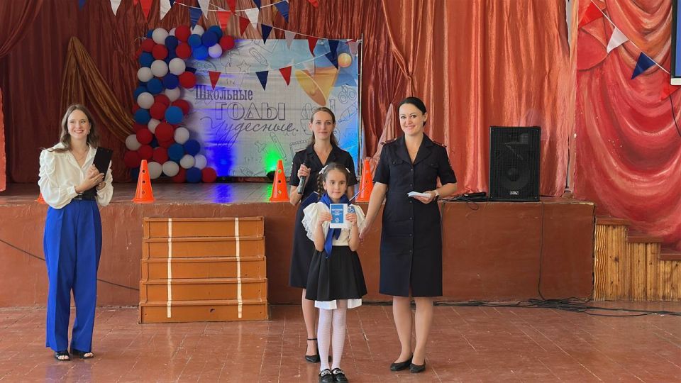 В рамках реализации мероприятий по профилактике детского дорожно-транспортного травматизма сотрудники Госавтоинспекции Запорожской области приняли участие в торжественной церемонии посвящения в ряды Юных Инспекторов Движения В рамках реализации мероприятий по профилактике детского дорожно-транспортного травматизма сотрудники Госавтоинспекции Запорожской области приняли участие в торжественной церемонии посвящения в ряды Юных Инспекторов Движения