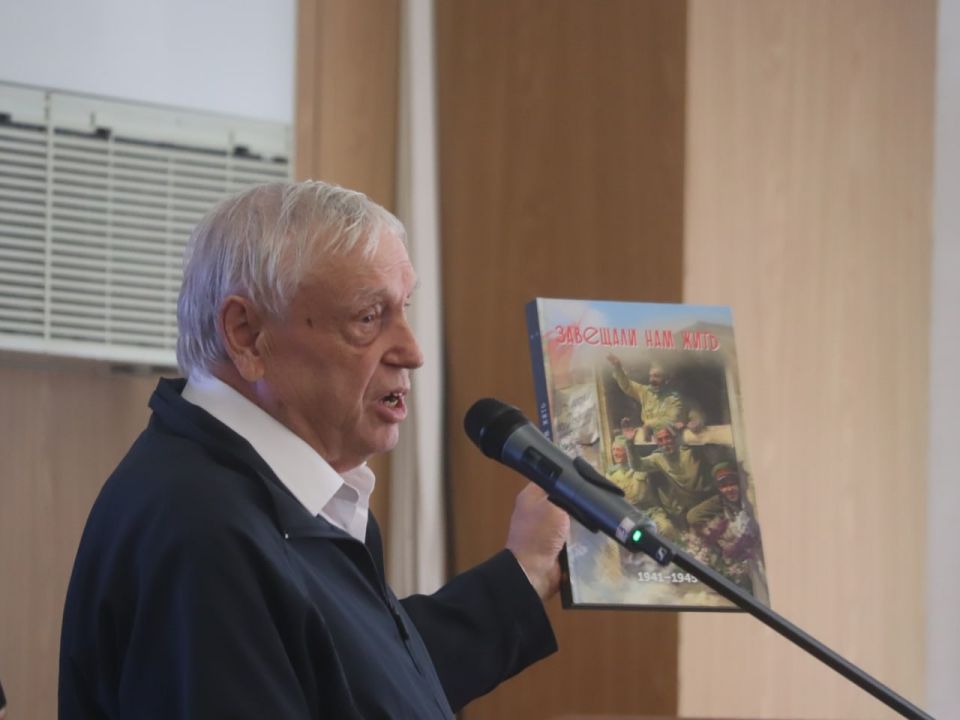 Межрегиональная православная книжная выставка-форум «Радость слова» состоялась в Мелитопольском государственном университете (МелГу), передает корреспондент Запорожского агентства новостей Межрегиональная православная книжная выставка-форум «Радость слова» состоялась в Мелитопольском государственном университете (МелГу), передает корреспондент Запорожского агентства новостей