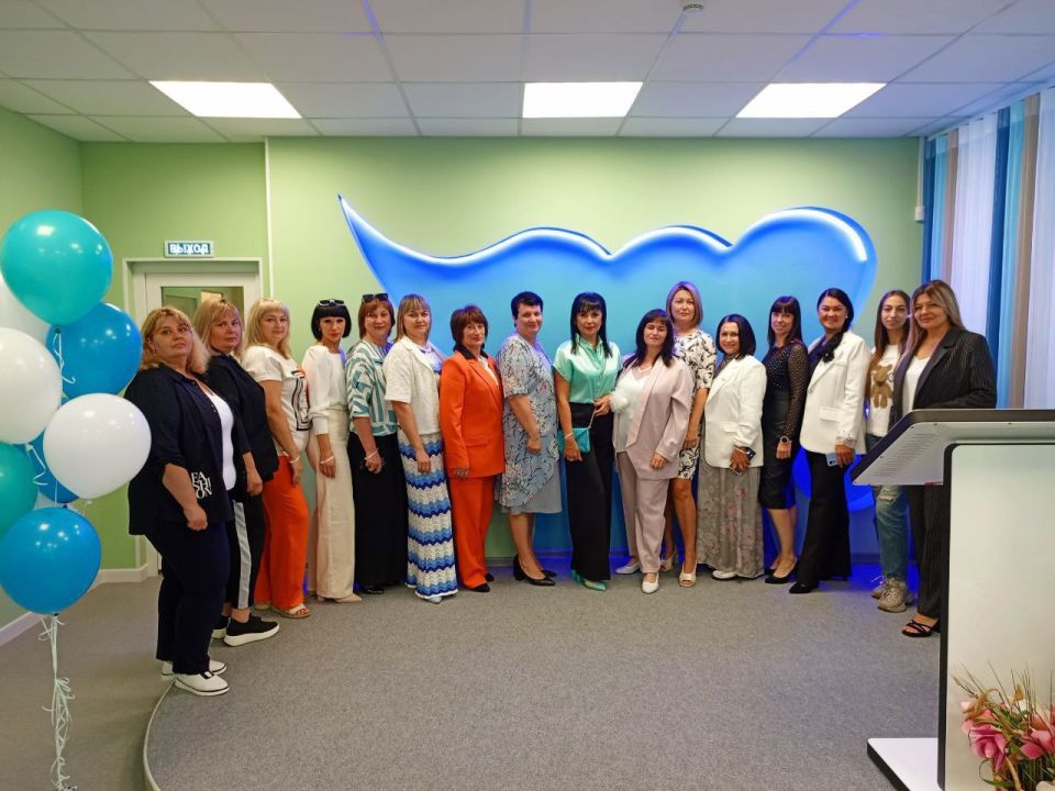 Вот и наступил радостный и торжественный день, которого так ждал весь наш дружный и творческий коллектив, а также наши воспитанники и их родители Вот и наступил радостный и торжественный день, которого так ждал весь наш дружный и творческий коллектив, а также наши воспитанники и их родители