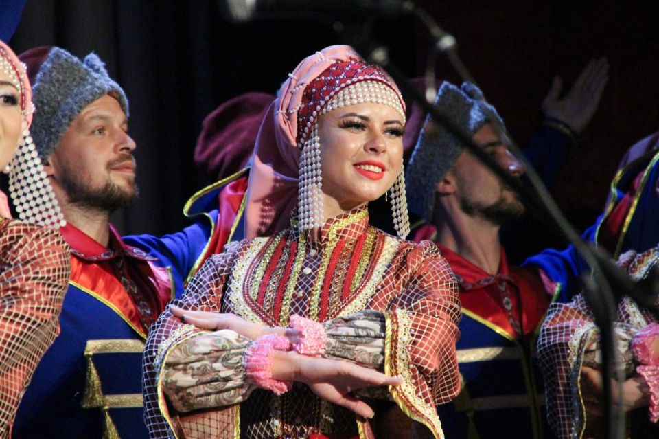 Ансамбль казачьей песни и пляски «Разгуляй» имени С. В. Балабана выступил в Мелитополе Ансамбль казачьей песни и пляски «Разгуляй» имени С. В. Балабана выступил в Мелитополе