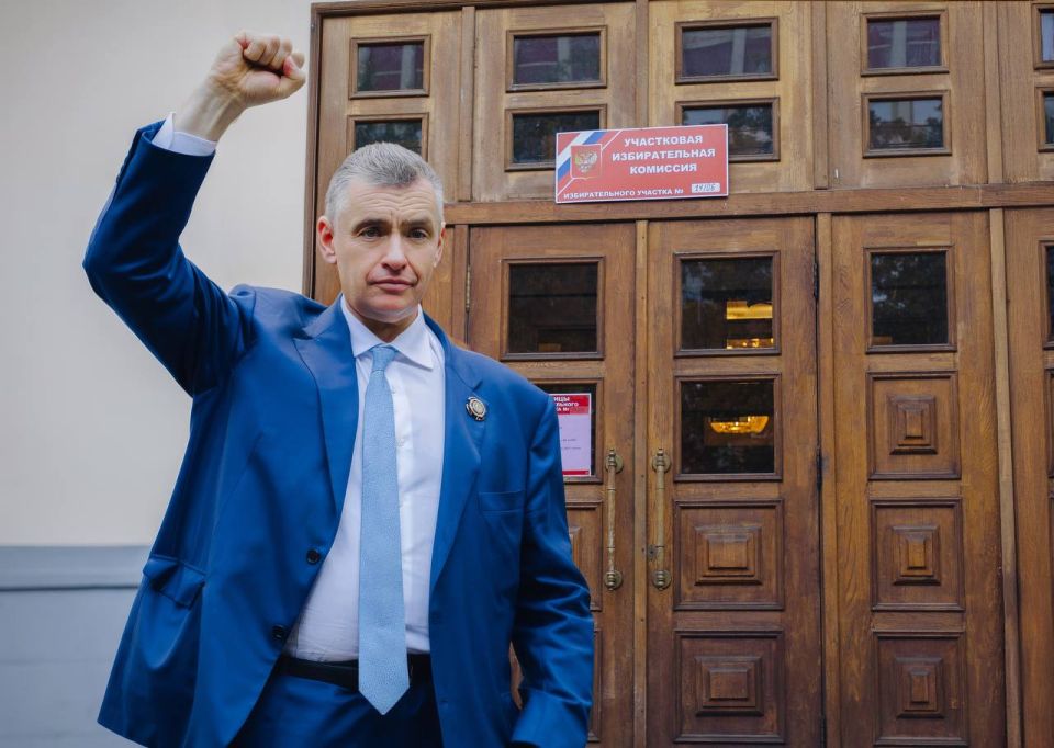 Эстафета #кулакСлуцкого продолжает своё шествие по Запорожскому региону - присоединяйтесь!