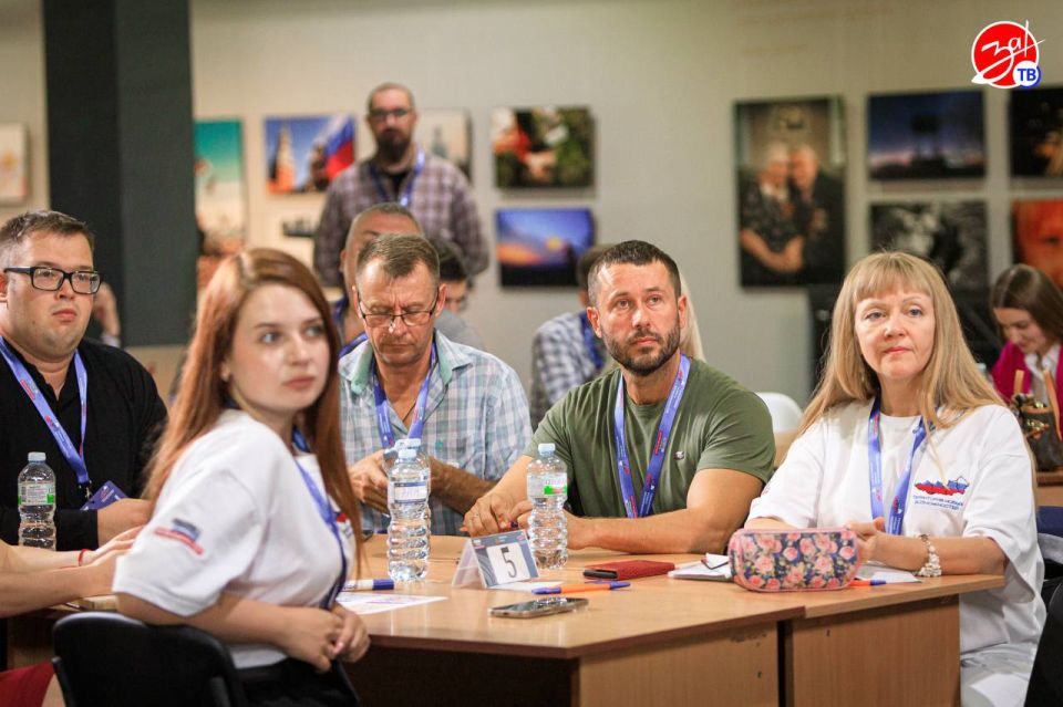 В Мелитополе состоялся День наставничества, объединивший 52-х лидеров Запорожской области В Мелитополе состоялся День наставничества, объединивший 52-х лидеров Запорожской области