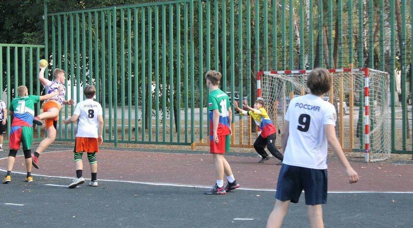 Юные гандболисты Запорожской области завоевали медали в Харцызске