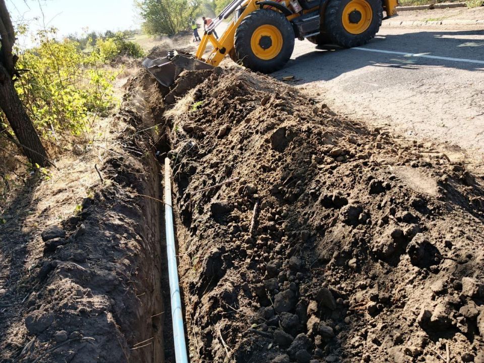 В селе Светлодолинское строительство сети водопровода превысило 90% В селе Светлодолинское строительство сети водопровода превысило 90%