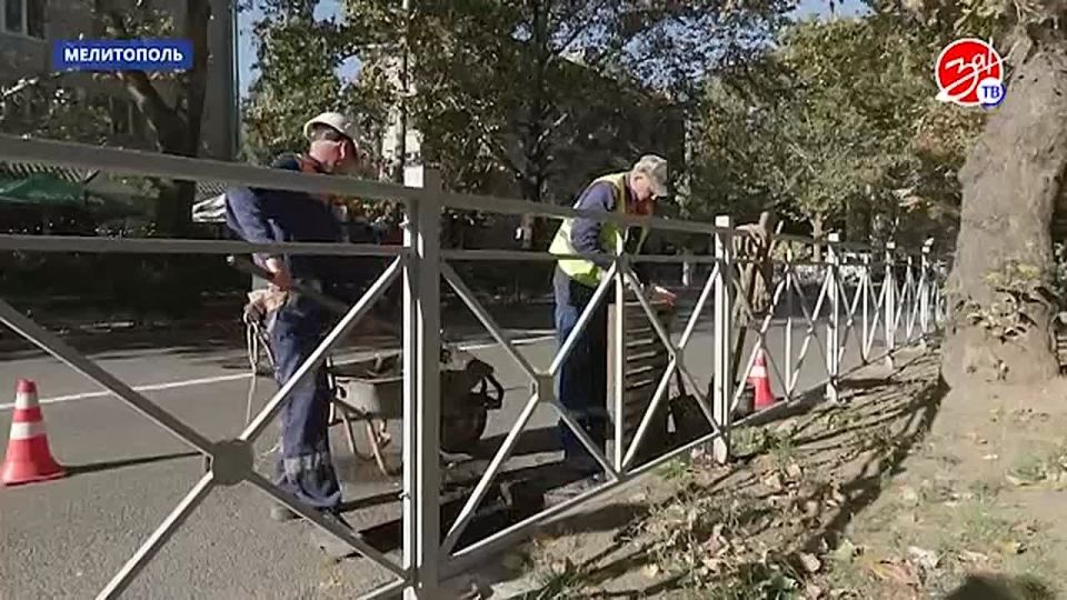 Предприятие «Благоустройство» проводит плановые работы по очистке ливневой канализации в Мелитополе