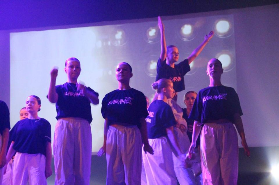 ������� ������������� ���������� ���������� � �������������� ��� ���� ��������� � ����������