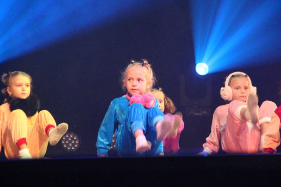 ������� ������������� ���������� ���������� � �������������� ��� ���� ��������� � ����������